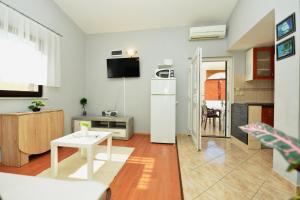 Kuchyň nebo kuchyňský kout v ubytování Apartment Lavender