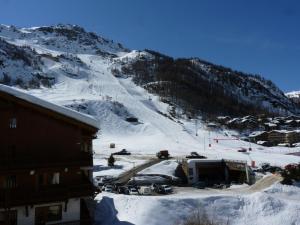 Appartement Val-d'Isère, 4 pièces, 8 personnes - FR-1-694-208 during the winter