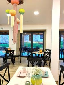 A seating area at Morada Atlántica