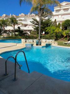 Bazén v ubytování Marbella Elviria nebo v jeho okolí