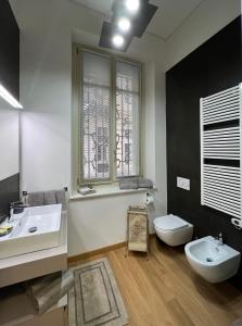 A bathroom at Il Nido Incantato in Centro