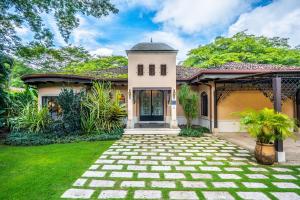 Сад в Villa Coral
