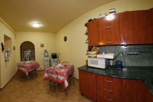 Køkken eller tekøkken på Pension Casa Timar