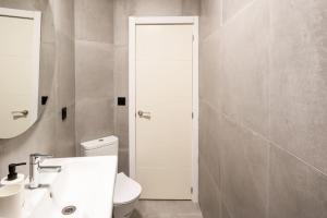 A bathroom at Mia Suite. Center of Seville