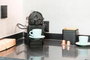Coffee and tea making facilities at Mia Suite. Center of Seville