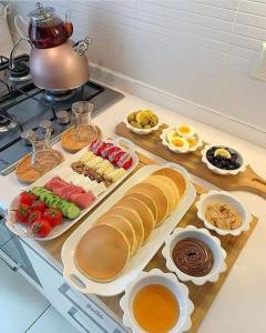 Mad på pensionatet eller i nærheden