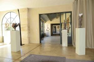 Φωτογραφία από το άλμπουμ του La Maison de Line στο Σεν-Ρεμί-ντε-Προβάνς +68 φωτογραφίες