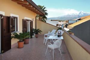 Gallery image of Adriana casa vacanze mare Etna Sicilia in Acireale