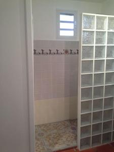 Koupelna v ubytování Studio La Violette