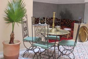 Posezení v ubytování Riad la medersa + 37 fotografií