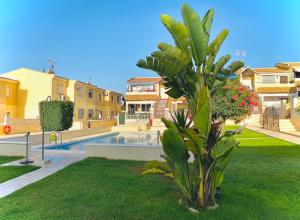 Bazén v ubytovaní Casa de amigos Lomas Del Golf, Orihuela Costa alebo v jeho blízkosti