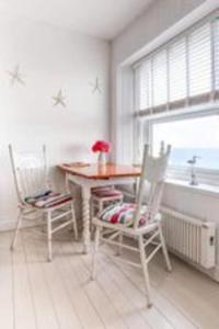 Χώρος καθιστικού στο Stunning sea view apartment +22 φωτογραφίες