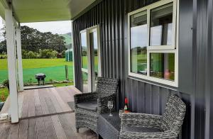 Gallery image of Waiora cottage in Otaki