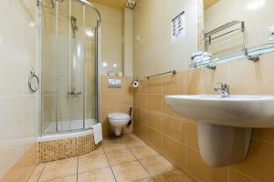 Koupelna v ubytování Hotel Marysin Dwór