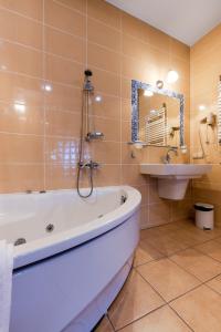 Koupelna v ubytování Hotel Marysin Dwór