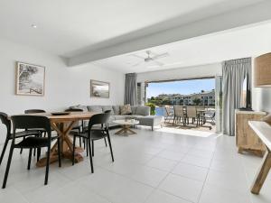 Μπαλκόνι ή βεράντα στο 5 9 Barbados Crescent Noosaville