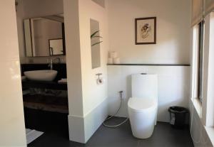 Bagno di Island View Beachfront Resort