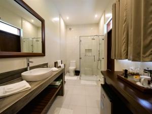 Bagno di Island View Beachfront Resort