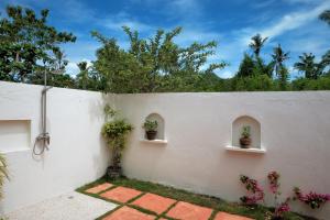Giardino di Island View Beachfront Resort