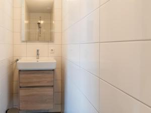 Koupelna v ubytování Holiday home in Scherpenisse with Bubble bath