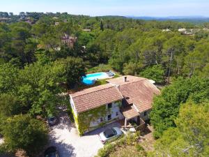 Fotografia z galérie ubytovania Holiday home in Lorgues with private pool v destinácii Lorgues