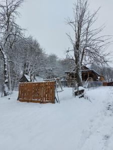 Obiekt Agroturystyka LipoweWzgórze domek Antek zimą