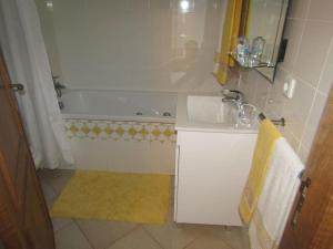 Ένα μπάνιο στο Apartamento Panorâmico das Dunas da Bela Vista +16 φωτογραφίες