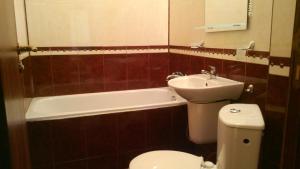 Hotel Blian tesisinde bir banyo