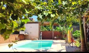 Swimmingpoolen hos eller tæt på Cataratas alojamiento