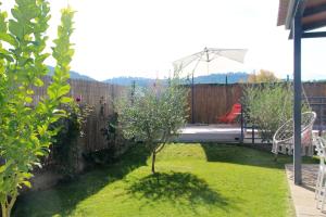 Ogród w obiekcie Casa Rural Lavanda con Piscina
