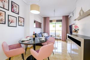 Kuchyňa alebo kuchynka v ubytovaní Holiday Penthouse San Miguel 5-7
