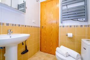 Kúpeľňa v ubytovaní Holiday Penthouse San Miguel 5-7