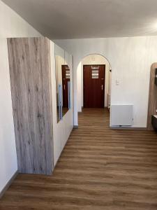 Fotografija v galeriji nastanitve Gemütliche Seeblickwohnung Lara v mestu Sattendorf