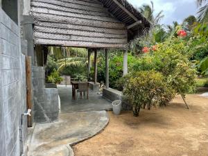 Zdjęcie z galerii obiektu Plastic Bottle House - Dune Towers w mieście Kalpitiya