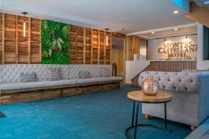Posezení v ubytování Hotel Montes De La Castellana