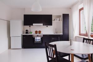 Kuchnia lub aneks kuchenny w obiekcie Zimmer & Appartements in der Gamlitzerstrasse