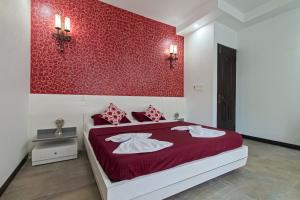 Katil atau katil-katil dalam bilik di Elevate your next Adventure at Villa Calangute Goa +53 gambar