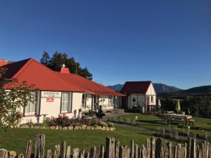 Tophouse Historical Inn Bed and breakfast