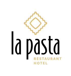 logotipo de un hotel restaurante casa pasea en La Pasta Hotel Restaurant, en Stumm