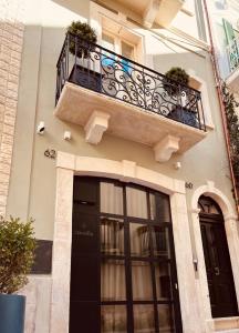 A balcony or terrace at Smallis Apartment