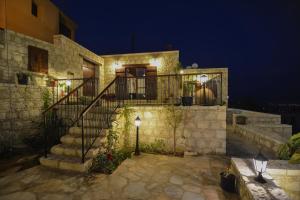Το κτήριο όπου στεγάζεται  the country house