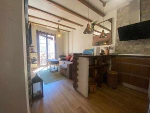 Kuchyňa alebo kuchynka v ubytovaní precioso apartamento en el casco historico santander