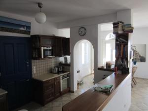 A kitchen or kitchenette at Beach House in Tinos island