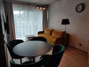 Posedenie v ubytovaní Apartament 413 Biała Perła