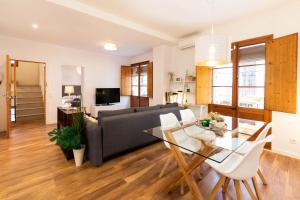 TV a/nebo společenská místnost v ubytování Apartamento en Plaza SEDASSOS Centro Historico