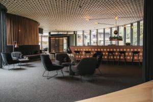 Posezení v ubytování Amrai Suites + 37 fotografií