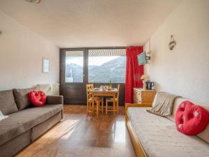 Posezení v ubytování Apartment Pelvoux 102 by Interhome