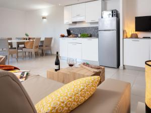 Η κουζίνα ή μικρή κουζίνα στο Apartment MB6 Loggia by Interhome