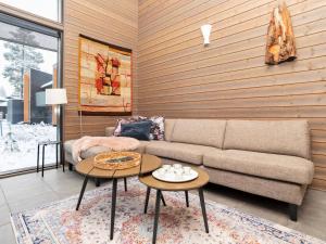 Et opholdsområde på Holiday Home Rukanlilja by Interhome