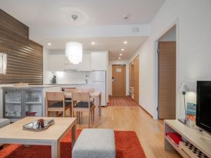 Η κουζίνα ή μικρή κουζίνα στο Holiday Home Nordic chalet 9410 by Interhome